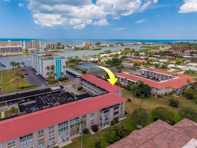 10215 REGAL DRIVE 4, Largo, FL 33774