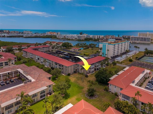 10215 REGAL DRIVE 4, Largo, FL 33774
