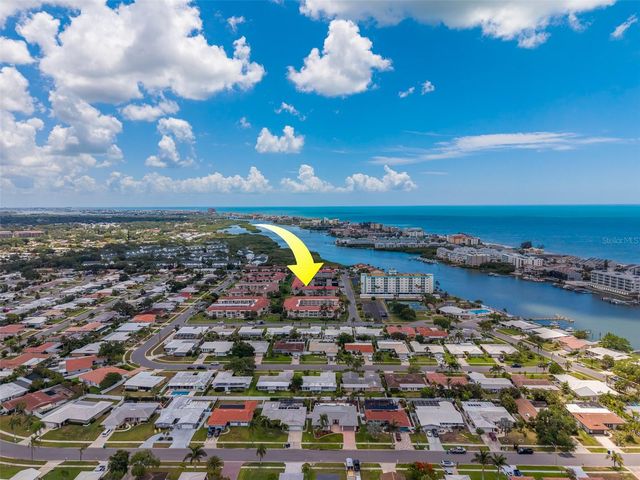 10215 REGAL DRIVE 4, Largo, FL 33774