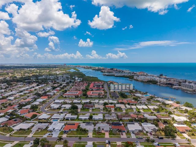 10215 REGAL DRIVE 4, Largo, FL 33774