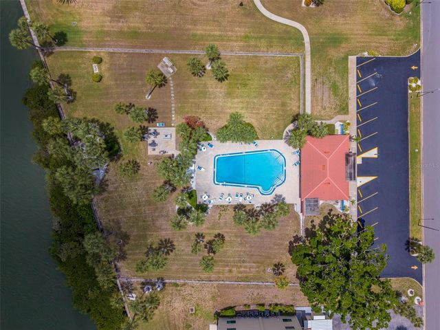 10215 REGAL DRIVE 4, Largo, FL 33774