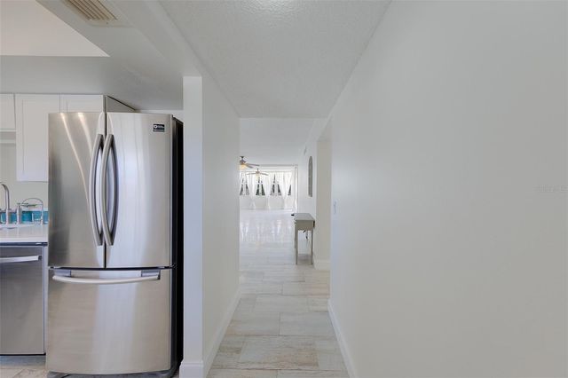 10215 REGAL DRIVE 4, Largo, FL 33774