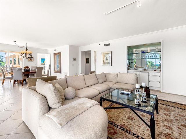 7947 Fisher Island Dr 7947, Miami Beach, FL 33109