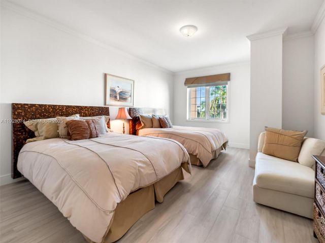 7947 Fisher Island Dr 7947, Miami Beach, FL 33109