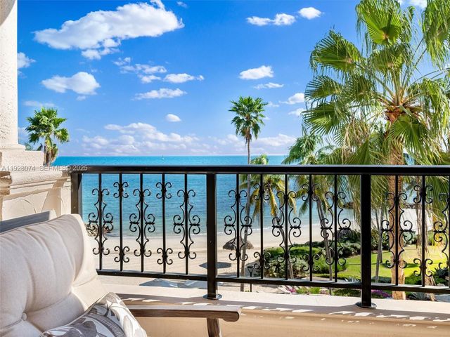 7947 Fisher Island Dr 7947, Miami Beach, FL 33109