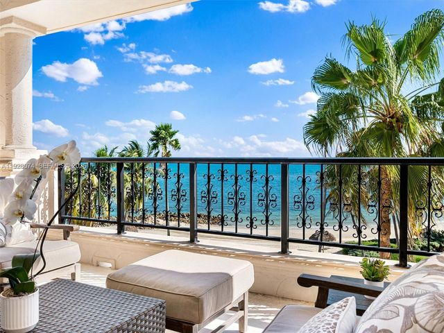 7947 Fisher Island Dr 7947, Miami Beach, FL 33109