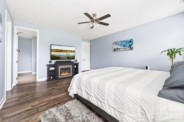 2044 Middleton Farm Drive, Belmont, NC 28012
