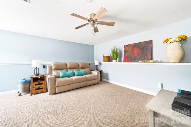 2044 Middleton Farm Drive, Belmont, NC 28012