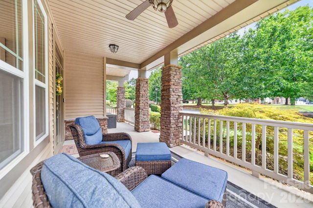 2044 Middleton Farm Drive, Belmont, NC 28012
