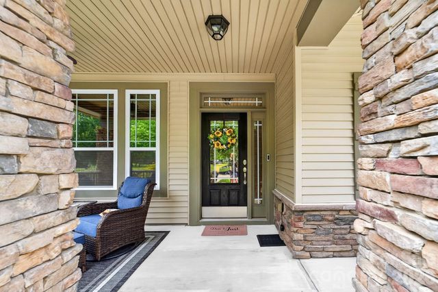 2044 Middleton Farm Drive, Belmont, NC 28012