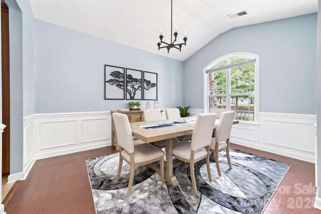 2044 Middleton Farm Drive, Belmont, NC 28012