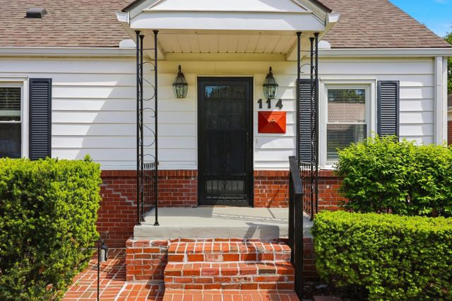 114 Pin Oak Drive, Lexington, KY 40503