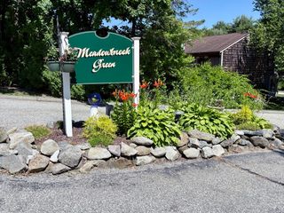 20 Meadowbrook Ln 20, Palmer, MA 01069