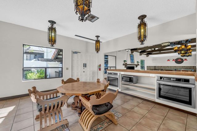 500 Glenwood Circle 313, Monterey, CA 93940