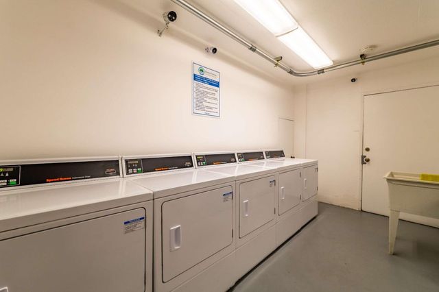 500 Glenwood Circle 313, Monterey, CA 93940