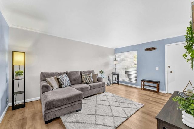 500 Glenwood Circle 313, Monterey, CA 93940