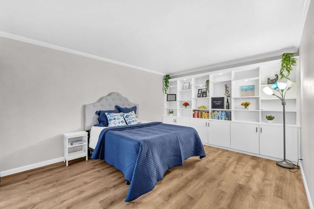 500 Glenwood Circle 313, Monterey, CA 93940