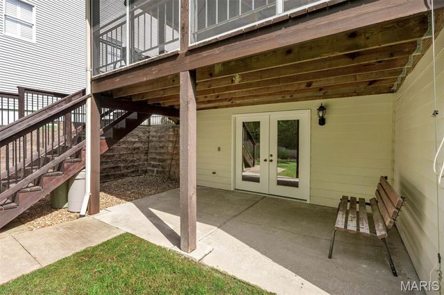 2359 Fairoyal Drive, St Louis, MO 63131