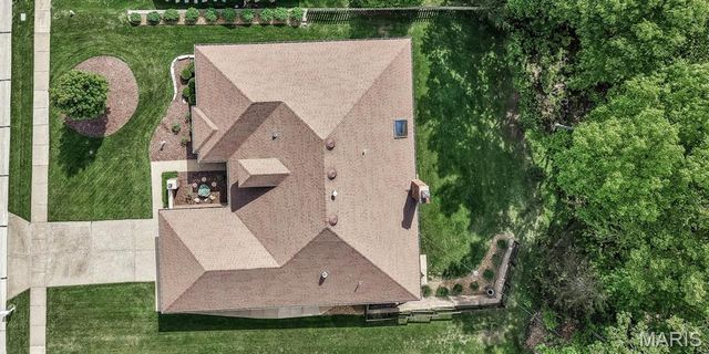 2359 Fairoyal Drive, St Louis, MO 63131