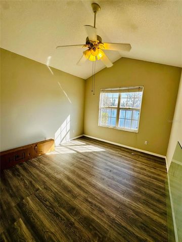 801 SILVERTHORN LANE, Sun City Center, FL 33573