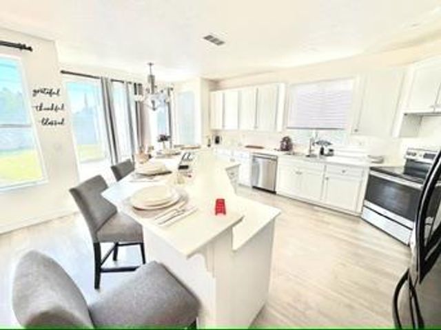 3400 Allan Adale Drive, Modesto, CA 95355