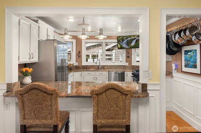 17409 113th Avenue NE, Bothell, WA 98011