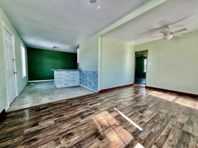 311 S Watson Street, Alvarado, TX 76009