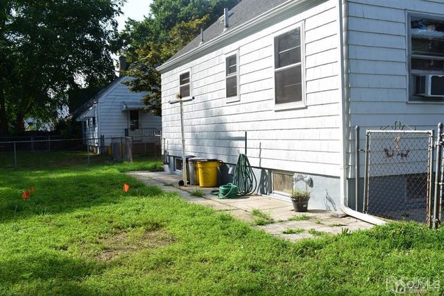 15 CLEVELAND Avenue, East Brunswick, NJ 08816