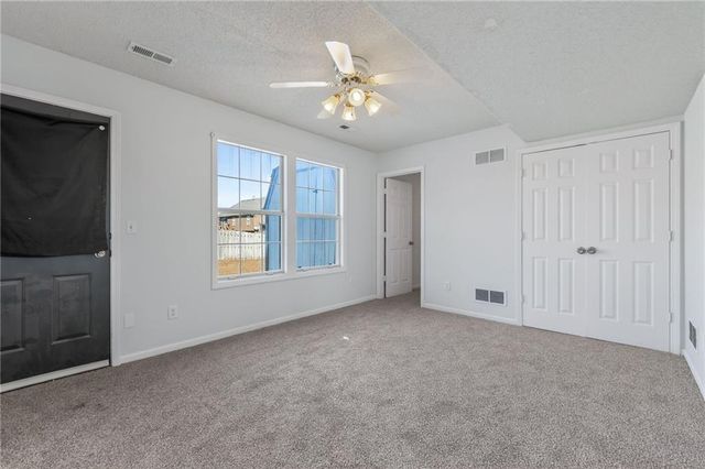 806 Winesap Circle, Belton, MO 64012