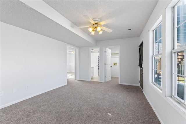 806 Winesap Circle, Belton, MO 64012