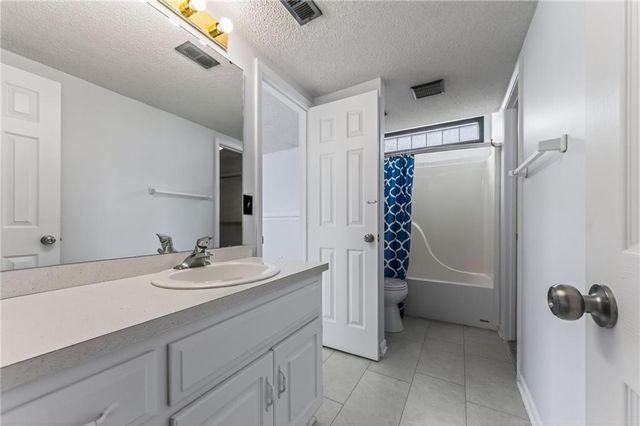 806 Winesap Circle, Belton, MO 64012