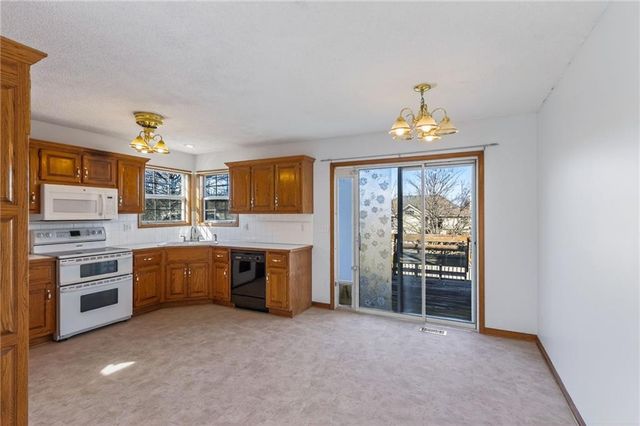 806 Winesap Circle, Belton, MO 64012