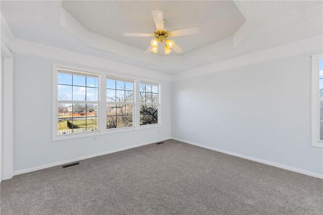 806 Winesap Circle, Belton, MO 64012