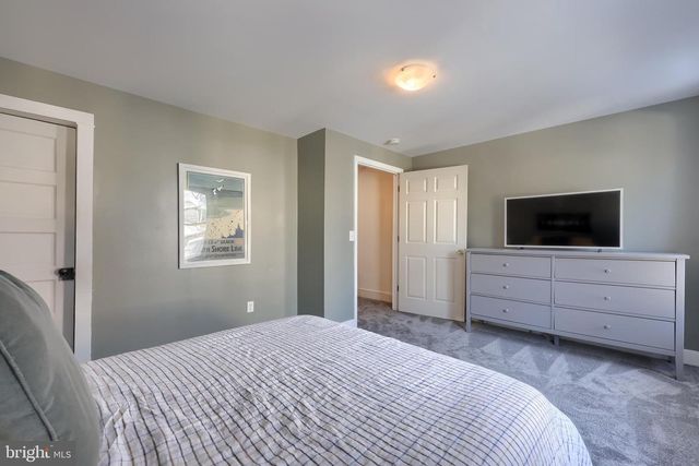 33 N MARY ST, Lancaster, PA 17603