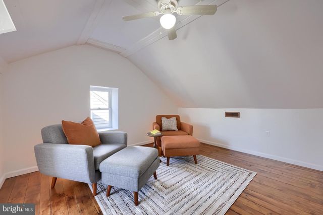 33 N MARY ST, Lancaster, PA 17603