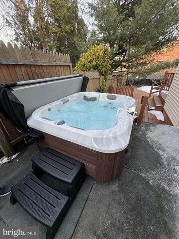 33 N MARY ST, Lancaster, PA 17603