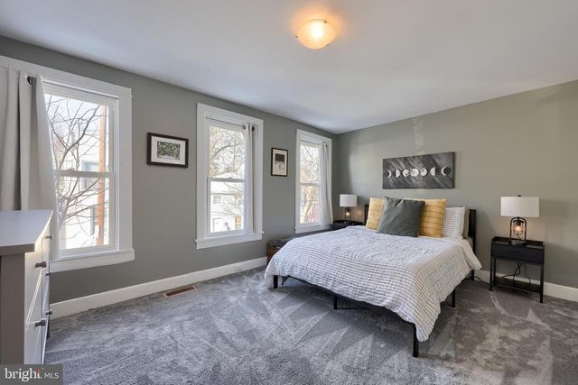 33 N MARY ST, Lancaster, PA 17603