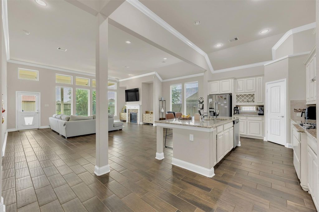 24119 Kingdom Isle Lane, Katy, TX 77493