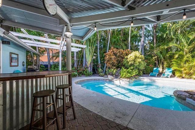 314 61ST STREET, Holmes Beach, FL 34217