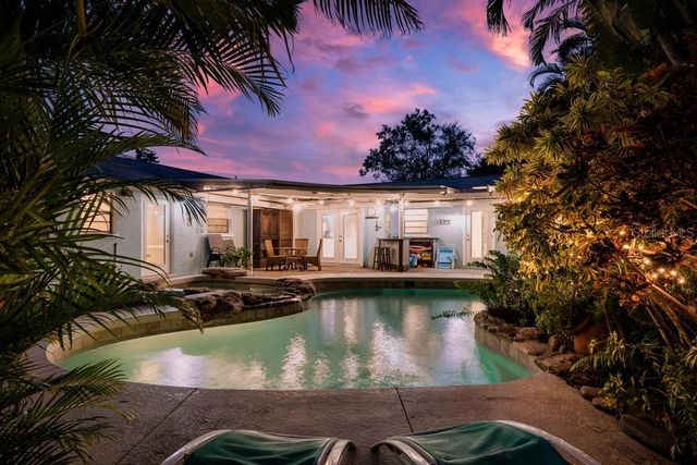 314 61ST STREET, Holmes Beach, FL 34217