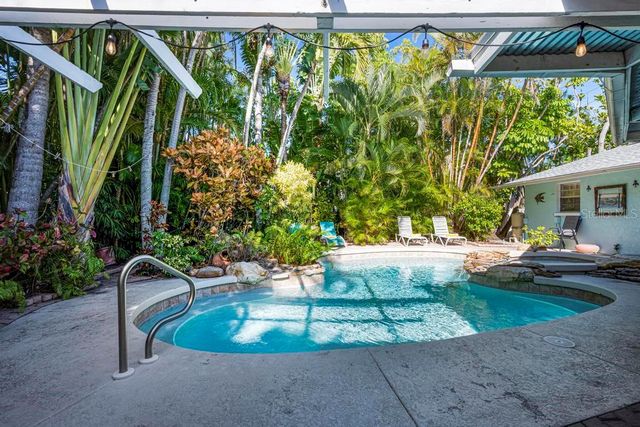 314 61ST STREET, Holmes Beach, FL 34217