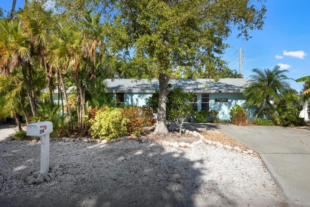 314 61ST STREET, HOLMES BEACH, FL 34217 — photo 2