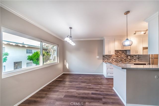 5328 Newcastle Avenue 61, Encino, CA 91316