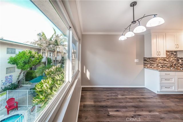 5328 Newcastle Avenue 61, Encino, CA 91316