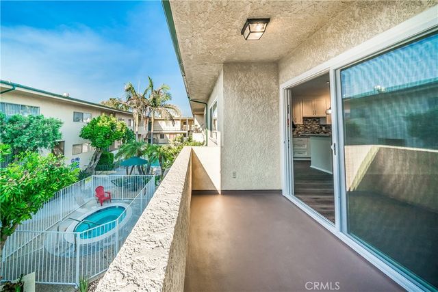 5328 Newcastle Avenue 61, Encino, CA 91316
