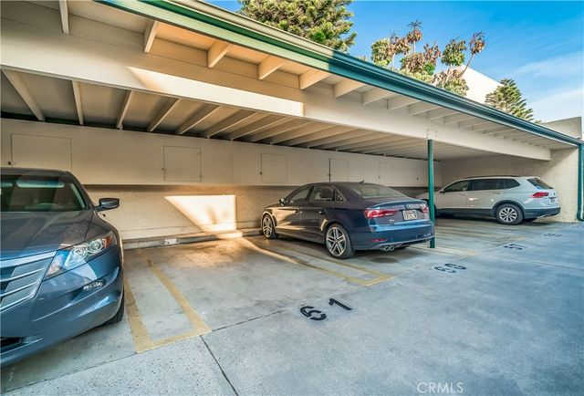5328 Newcastle Avenue 61, Encino, CA 91316