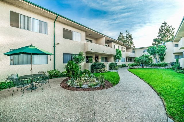 5328 Newcastle Avenue 61, Encino, CA 91316