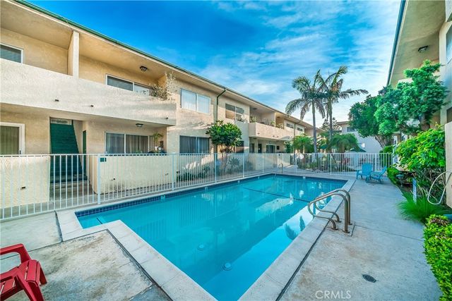 5328 Newcastle Avenue 61, Encino, CA 91316