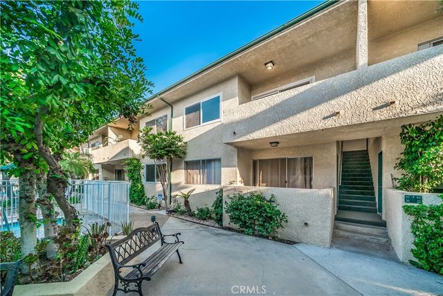 5328 Newcastle Avenue 61, Encino, CA 91316