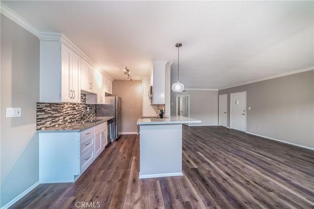 5328 Newcastle Avenue 61, Encino, CA 91316